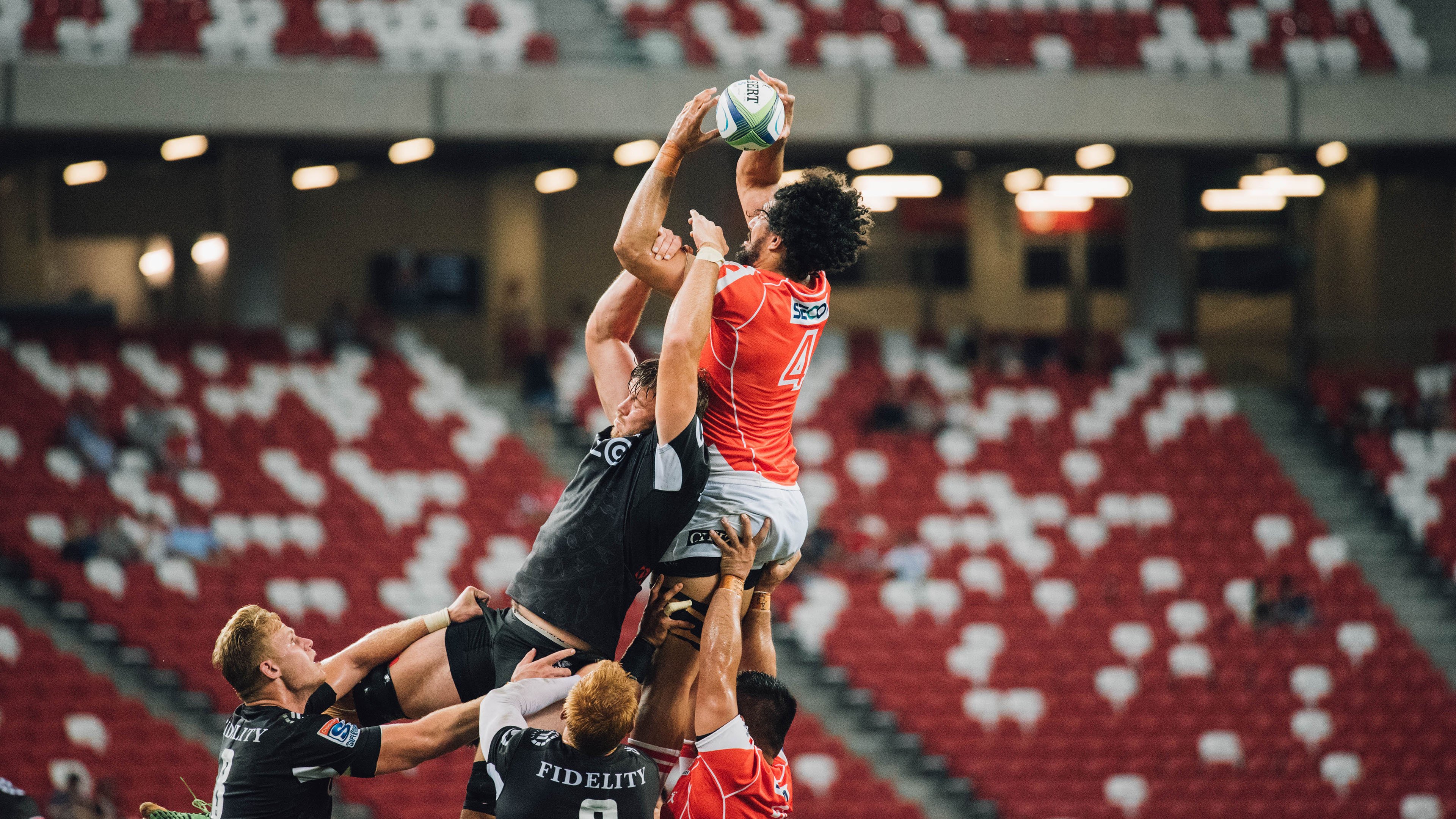 《跨界合作：电竞品牌与主流娱乐的融合》，电子竞技多元跨界